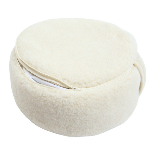 Ruskovilla's wool yoga pillow containing buckwheat 