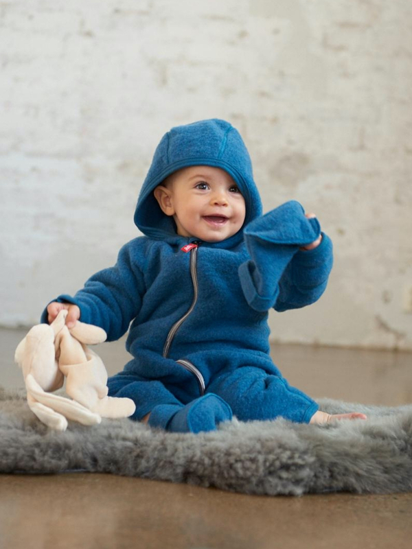 Ruskovilla's baby booties of organic merino wool fleece in blue